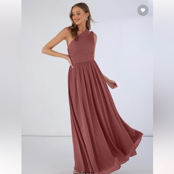 Gently worn Azazie Amethyst Chifron material Bridesmaid Dress. Size 8 - Picture 8 of 14